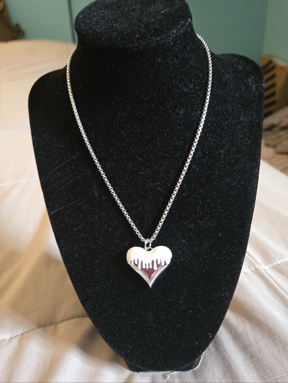 By Alexa Rae NWOT Silver Necklace